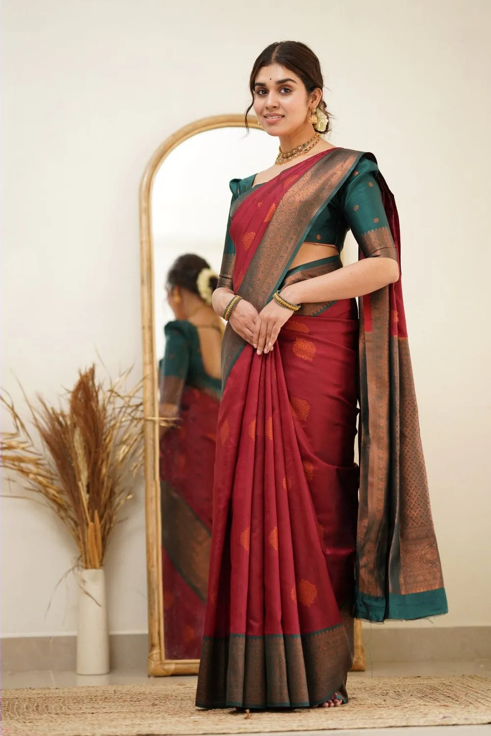 Fragrant Maroon Soft Silk Saree with Exuberant Blouse Piece