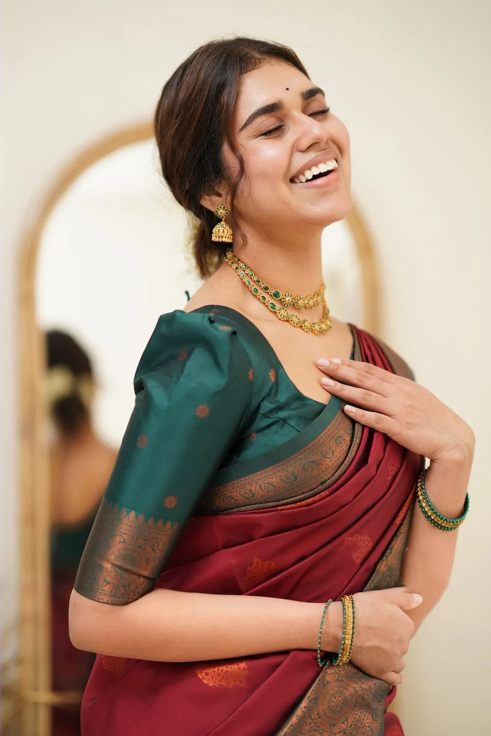 Fragrant Maroon Soft Silk Saree with Exuberant Blouse Piece