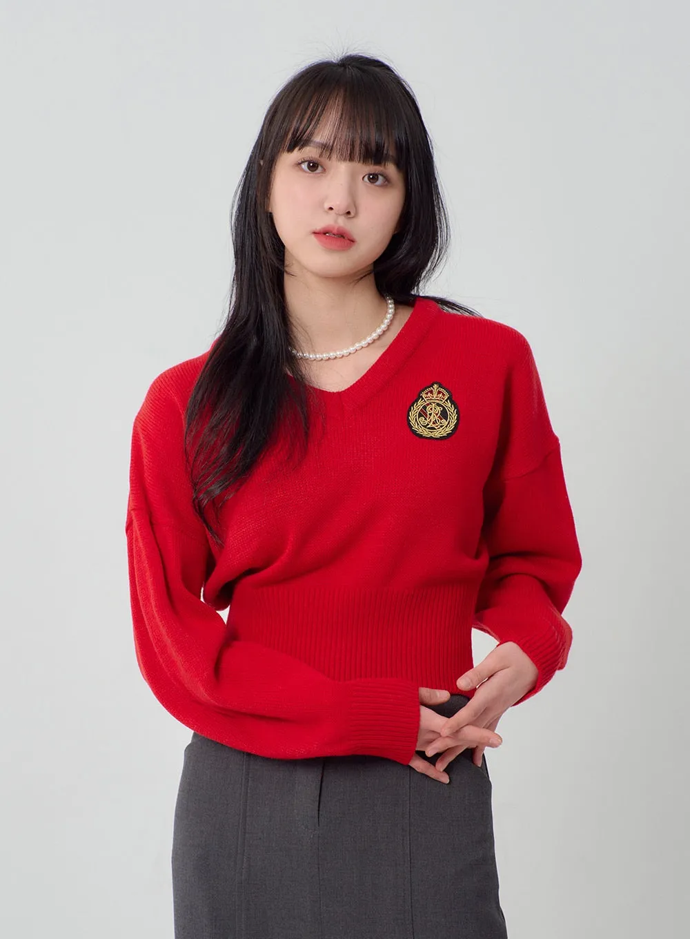 Patch V-Neck Cropped Sweater OJ316