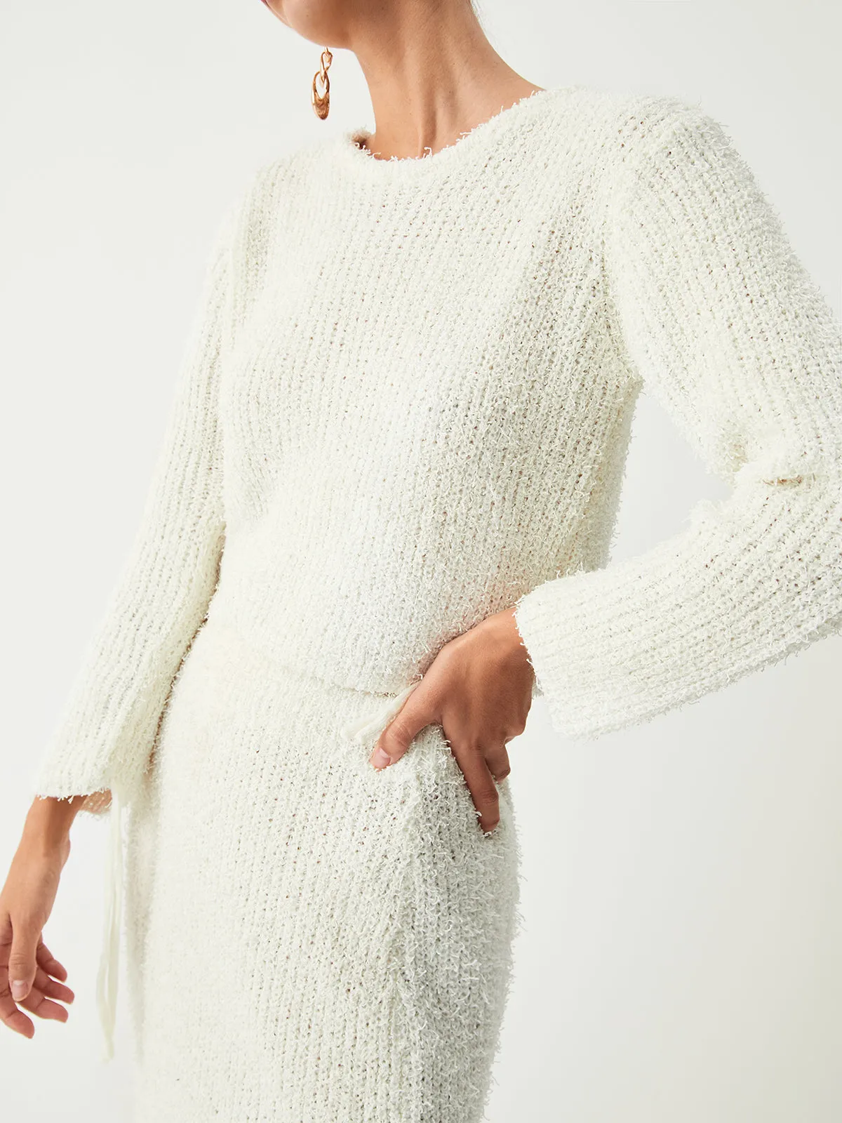 Wenkouban-Christmas Thanksgiving outfits_Cream Fuzzy Graceful Crop Sweater