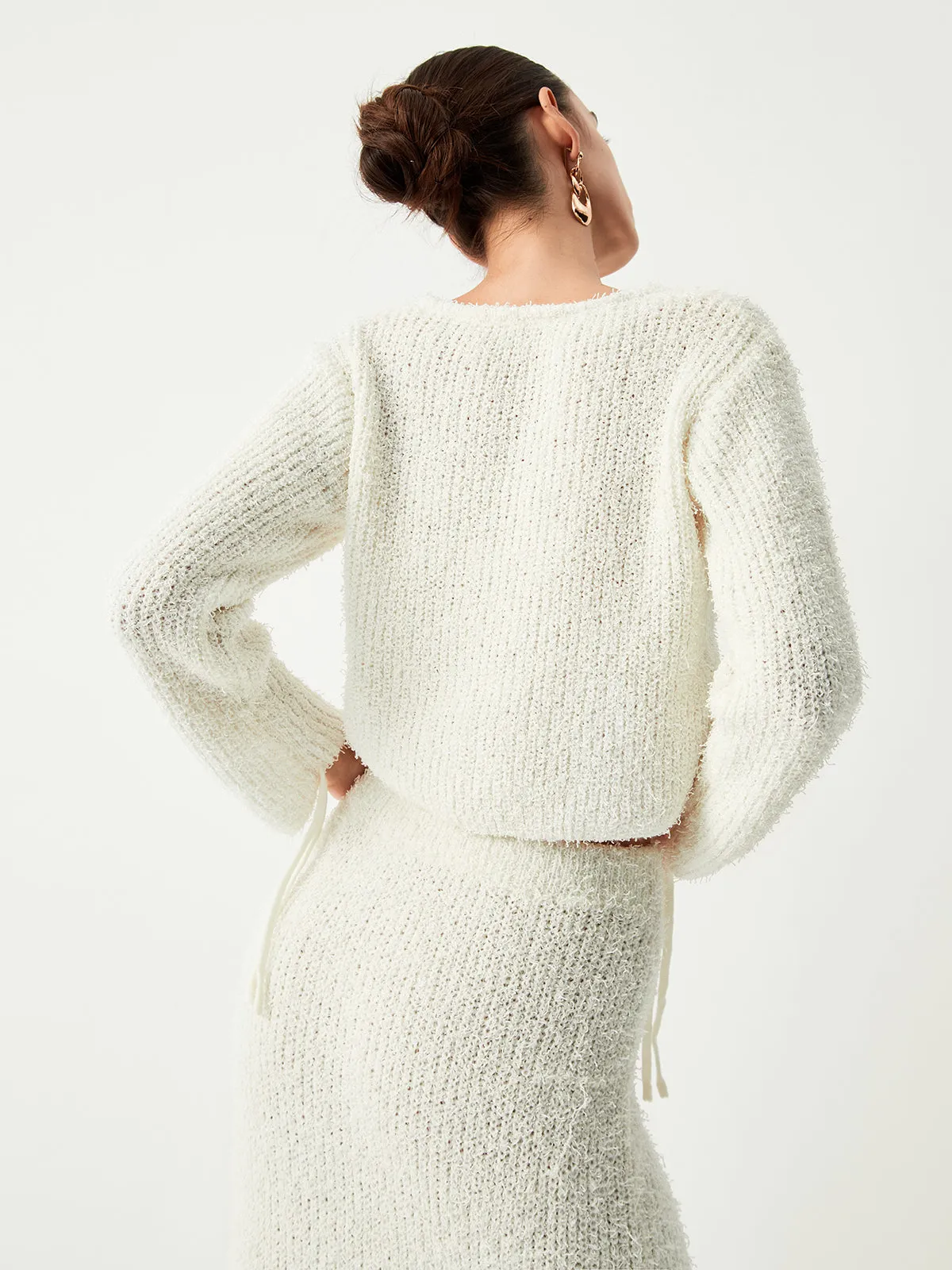 Wenkouban-Christmas Thanksgiving outfits_Cream Fuzzy Graceful Crop Sweater